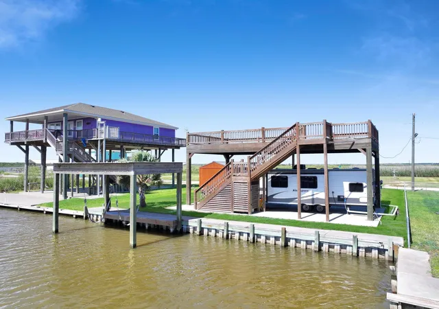4th image of 1515 Mabry St, Gilchrist, TX 77617 | MLS# 20296206