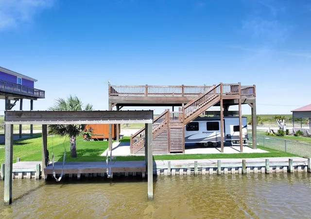 5th image of 1515 Mabry St, Gilchrist, TX 77617 | MLS# 20296206