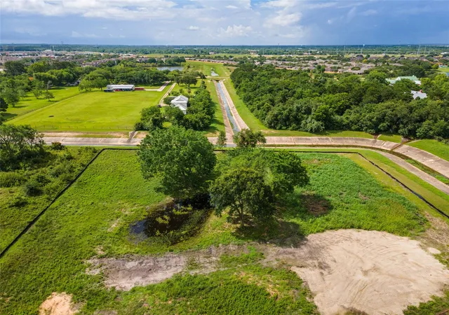 12th image of 2103 Austin St, League City, TX 77573 | MLS# 71154084