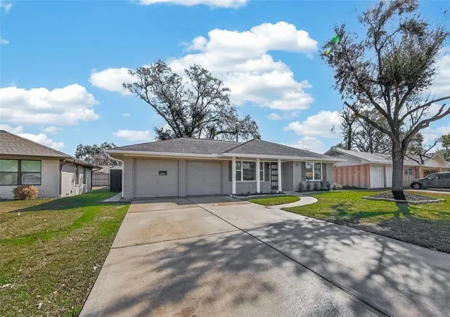 Homes for sale in Houston, TX | 1822 Millwood Dr, Houston, TX 77008 | MLS# 35108786