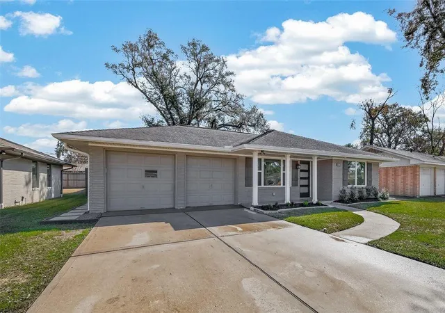 Homes for sale in Houston, TX | 1822 Millwood Dr, Houston, TX 77008 | MLS# 35108786