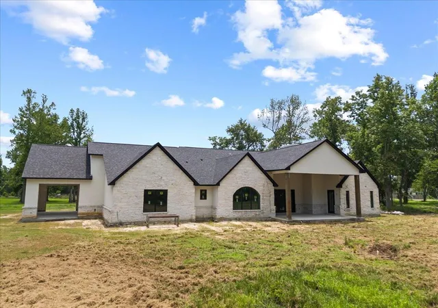 2nd image of 117 Daisy Ln, Baytown, TX 77523 | MLS# 19107741