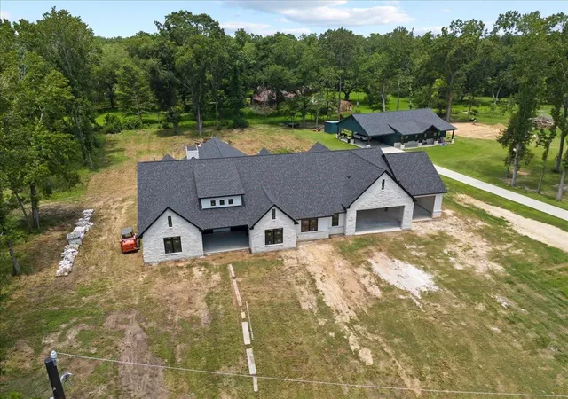 Photo 4 of Single family home for sale at 117 Daisy Ln, Baytown, TX 77523 | MLS# 19107741 | Listing updated on 2026-07-31