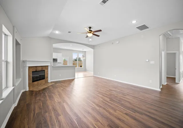Photo 3 of Single family home for sale at 444 De Coster Blvd, Alvin, TX 77511 | MLS# 20866163 | Listing updated on 2026-09-25