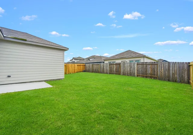 Photo 3 of Single family home for sale at 11631 Heritage Wind Dr, Crosby, TX 77532 | MLS# 13268732 | Listing updated on 2026-10-04