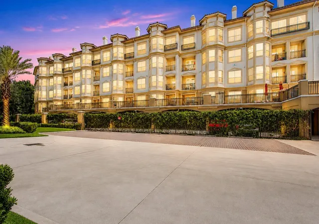 1st image of 7575 Kirby Dr #1401, Houston, TX 77030 | MLS# 39844370
