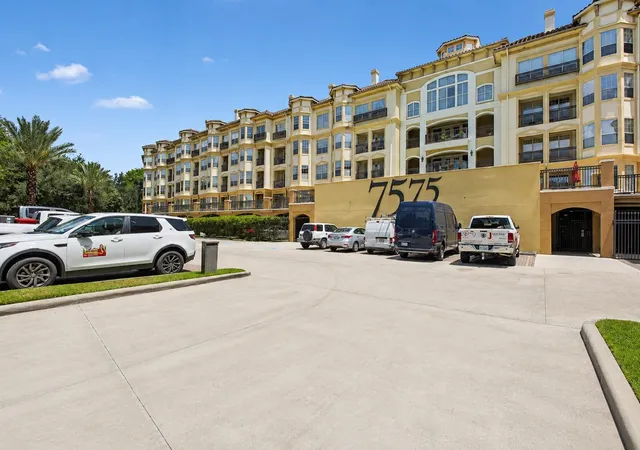 2nd image of 7575 Kirby Dr #1401, Houston, TX 77030 | MLS# 39844370