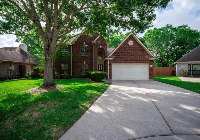 1st image of 1103 Courtside Dr, League City, TX 77573 | MLS# 12119685