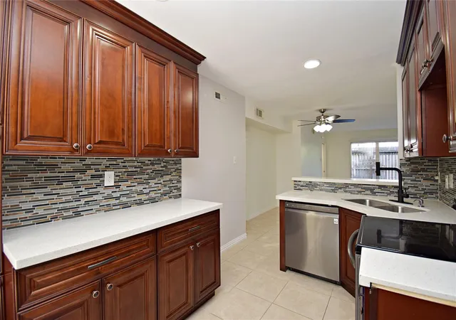 Photo 4 of Townhouse for sale at 9023 Rue Cambon St #65, Houston, TX 77074 | MLS# 69245720 | Listing updated on 2026-09-02