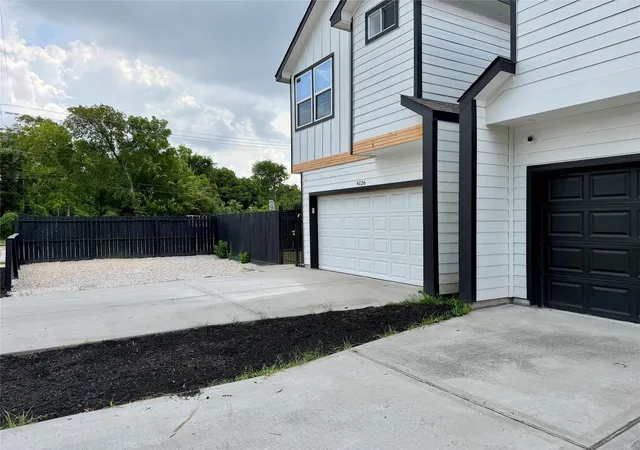 Photo 4 of Single family home for sale at 4126 Dorchester St, Houston, TX 77016 | MLS# 40693919 | Listing updated on 2026-09-11