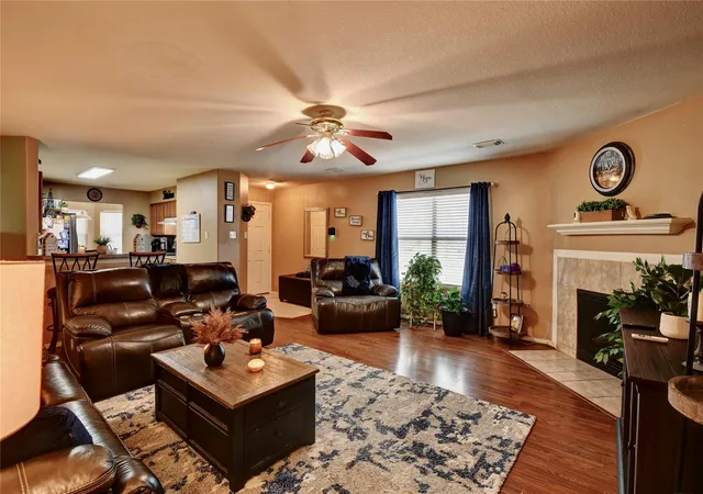 Photo 3 of Single family home for sale at 7411 Fox Scene Dr, Humble, TX 77338 | MLS# 84933047 | Listing updated on 2026-09-11