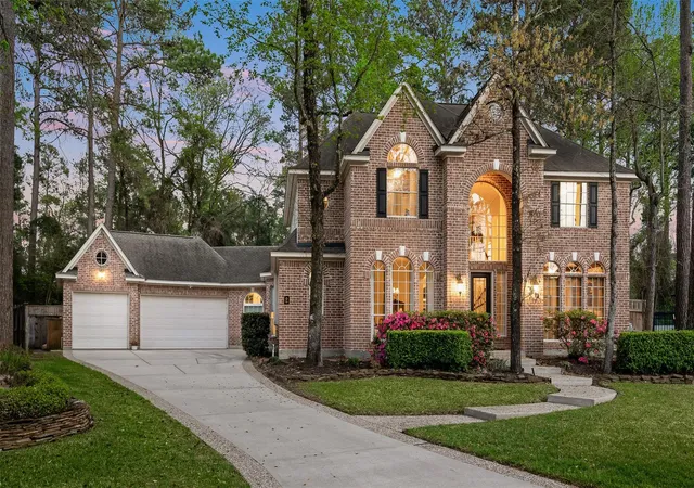 Photo 2 of Single family home for sale at 2 Lenox Hl Dr, Spring, TX 77382 | MLS# 83958772 | Listing updated on 2026-09-11