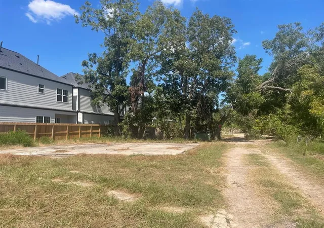 Photo 3 of Land for sale at 2602 Paul Quinn St, Houston, TX 77091 | MLS# 78478646 | Listing updated on 2026-07-02