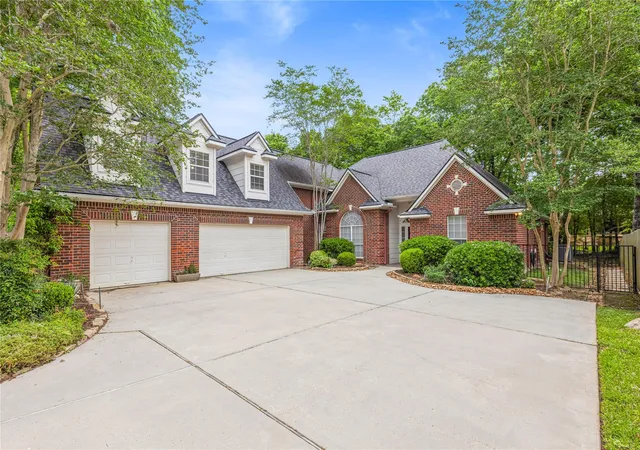 1st image of 106 Lazy Springs Dr, Montgomery, TX 77356 | MLS# 46648247