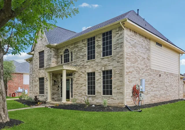 4th image of 1207 Peregrine Dr, Friendswood, TX 77546 | MLS# 9137129