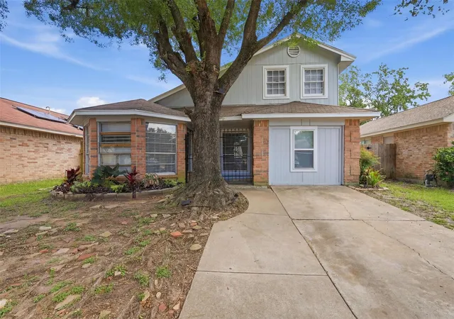 Photo 1 of Sale Pending at 3831 Derbyhall Dr, Houston, TX 77066 | MLS# 30532015 | Listing updated on 2026-09-22