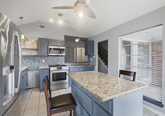 Photo 4 of Sale Pending at 3831 Derbyhall Dr, Houston, TX 77066 | MLS# 30532015 | Listing updated on 2026-09-22