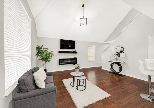Photo 4 of Single family home for sale at 15415 Bammel Flds Ct, Houston, TX 77014 | MLS# 58842036 | Listing updated on 2026-06-28