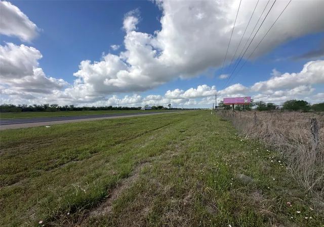 Photo 3 of Land for sale at 0 U S Hwy 59 N, Victoria, TX 77905 | MLS# 82582089 | Listing updated on 2026-03-31