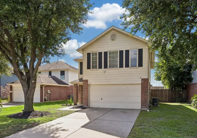 Photo 2 of Single family home for sale at 9611 Berridge House Ct, Houston, TX 77086 | MLS# 85994987 | Listing updated on 2026-07-17
