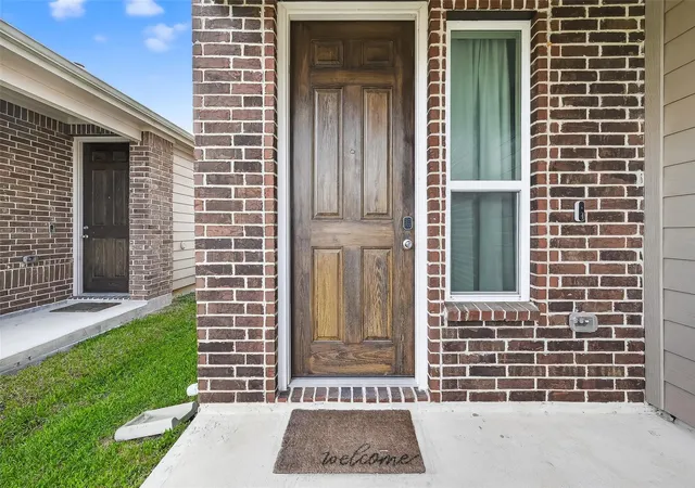 Photo 3 of Single family home for sale at 2526 Spring Dusk Ln, Spring, TX 77373 | MLS# 32322253 | Listing updated on 2026-08-25