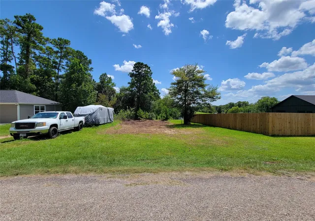 Photo 2 of Land for sale at 0 Tri Lakes Rd, Montgomery, TX 77316 | MLS# 52609016 | Listing updated on 2026-07-16