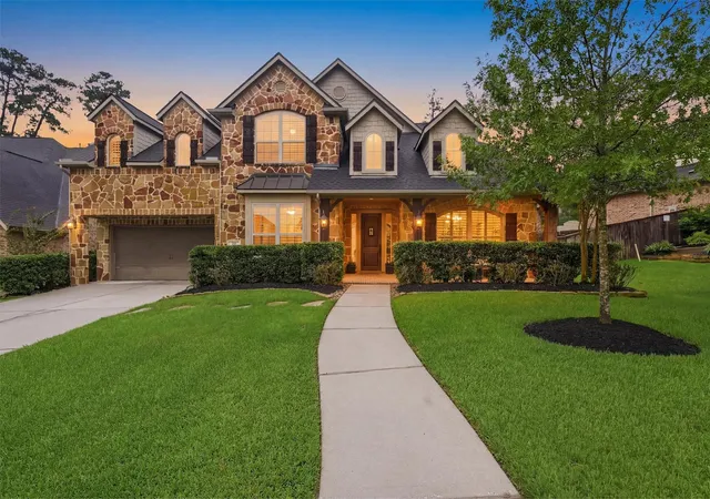 2nd image of 210 Fox Squirrel Ct, Pinehurst, TX 77362 | MLS# 65886619