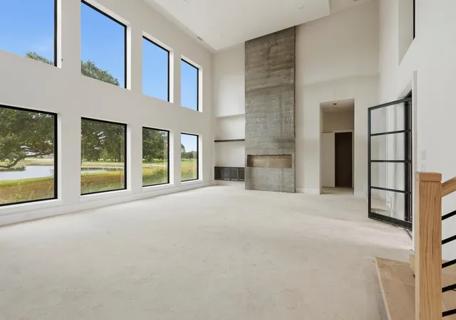 Photo 3 of Mansion for sale at 35623 Kinabalu Way, Simonton, TX 77476 | MLS# 92577081 | Listing updated on 2026-08-07