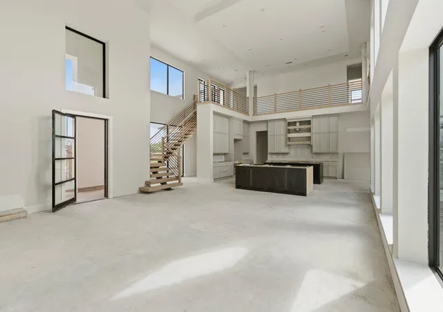 Photo 4 of Single family home for sale at 35623 Kinabalu Way, Simonton, TX 77476 | MLS# 92577081 | Listing updated on 2026-08-07