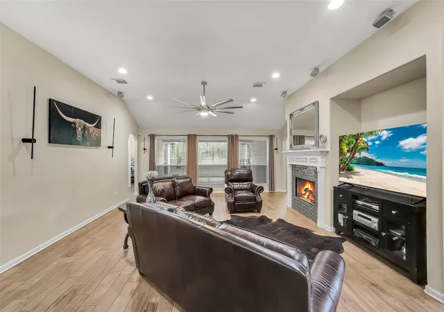 Photo 2 of Single family home for sale at 7306 Still Hvn Dr, Richmond, TX 77407 | MLS# 43500300 | Listing updated on 2026-09-03