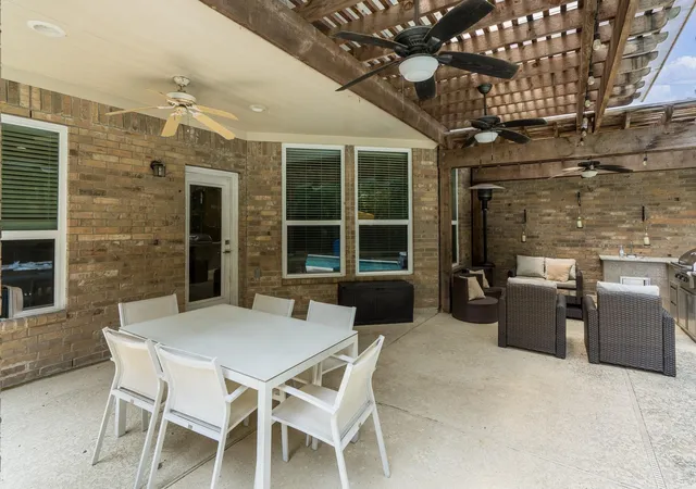 5th image of 11 Dahlia Trail Pl, Spring, TX 77382 | MLS# 10461056