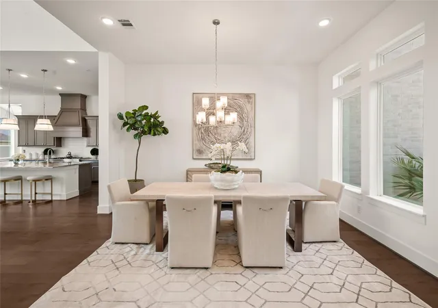 3rd image of 2215 Macarthur St, Houston, TX 77030 | MLS# 50920212