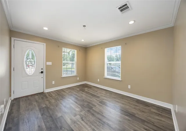 image of 3606 Chickering St, Houston, TX 77026 | MLS# 81027087