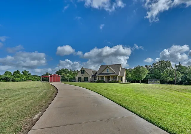 Homes for sale in Brenham, TX | 1205 Pecan Glen Rd, Brenham, TX 77833 | MLS# 61510500