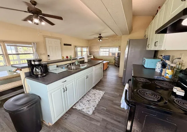 4th image of 219 Flamingo St, Bay City, TX 77414 | MLS# 39666259