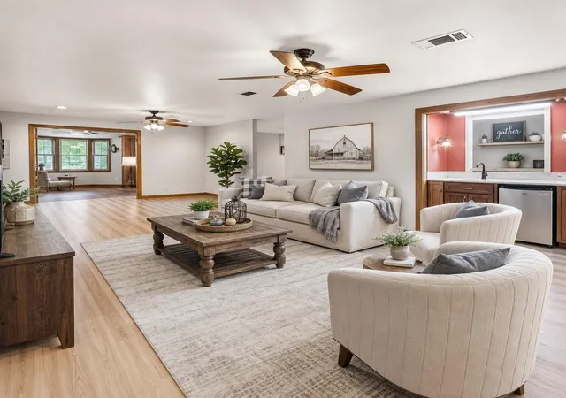 image of 1514 Country Club Dr, Crosby, TX 77532 | MLS# 51588951