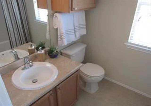 29th image of 504 Rolling Oak Dr, Round Rock, TX 78664 | MLS# 75365392