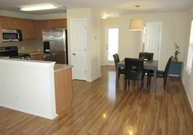 4th image of 504 Rolling Oak Dr, Round Rock, TX 78664 | MLS# 75365392