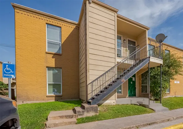 Photo 3 of Condo for sale at 8100 Creekbend Dr #146, Houston, TX 77071 | MLS# 61815226 | Listing updated on 2026-07-10