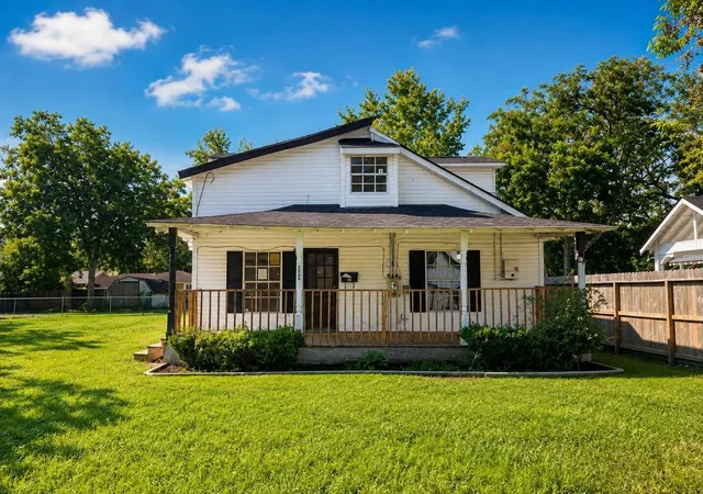 Photo 1 of Sale Pending at 222 E Southland Ave, Alvin, TX 77511 | MLS# 23789569 | Listing updated on 2026-09-14