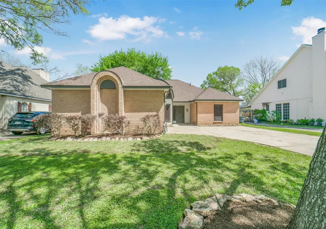 Photo 1 of Single family home for sale at 2126 Windmill Dr, Richmond, TX 77406 | MLS# 25483766 | Listing updated on 2026-07-11