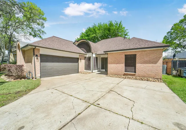 Photo 2 of Single family home for sale at 2126 Windmill Dr, Richmond, TX 77406 | MLS# 25483766 | Listing updated on 2026-07-11