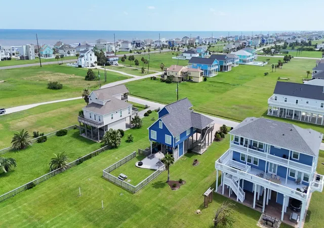 2nd image of 18115 Shaman Dr, Galveston, TX 77554 | MLS# 59509996