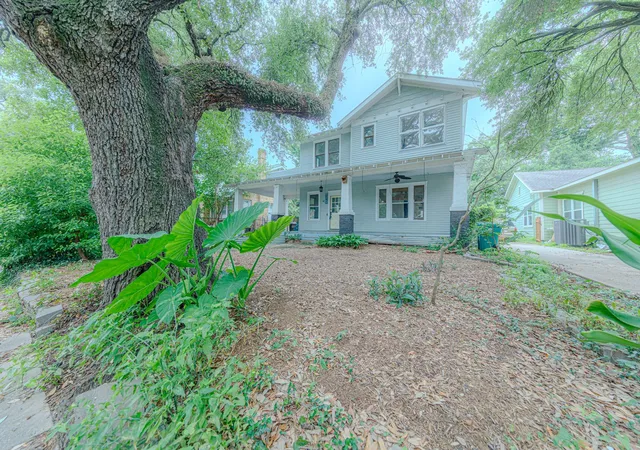 Photo 2 of Sale Pending at 4530 Mckinney St, Houston, TX 77023 | MLS# 79342734 | Listing updated on 2026-09-14