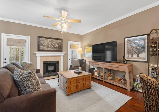 Photo 2 of Townhouse for sale at 6000 Reims Rd #2307, Houston, TX 77036 | MLS# 27317752 | Listing updated on 2026-09-18
