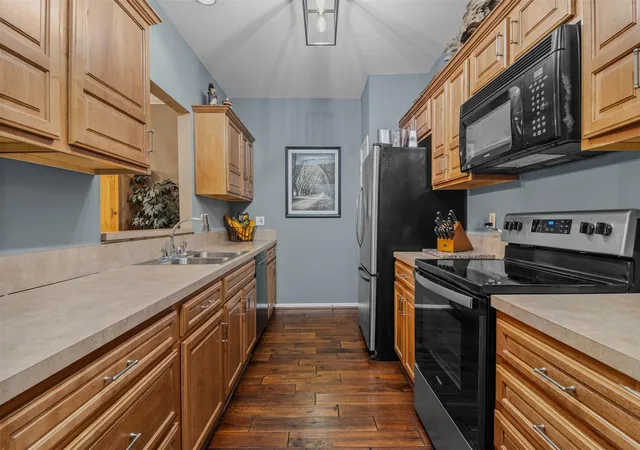Photo 4 of Townhouse for sale at 6000 Reims Rd #2307, Houston, TX 77036 | MLS# 27317752 | Listing updated on 2026-09-18