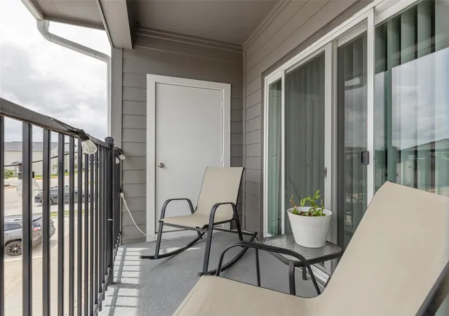 4th image of 1326 Prairie Dr, Bryan, TX 77803