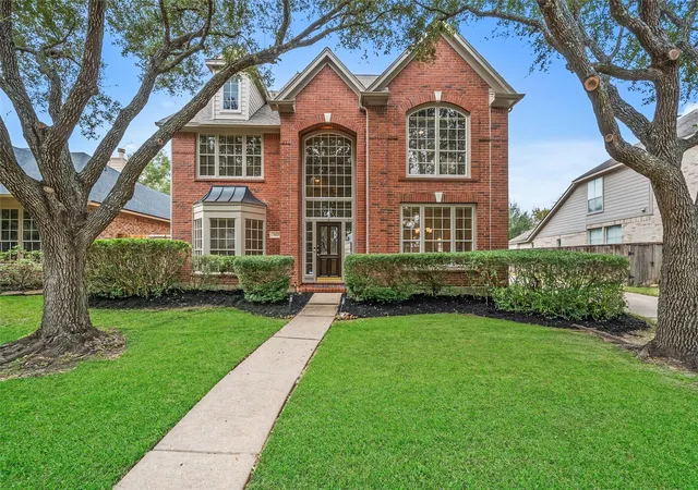 2nd image of 1123 Summer Brk, Sugar Land, TX 77479 | MLS# 28372663