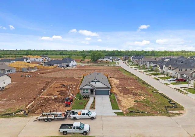 5th image of 12016 Barkley Oak, Texas City, TX 77590 | MLS# 36692521