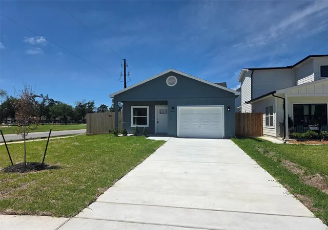 1st image of 9903 Dipping Woods St, Houston, TX 77076 | MLS# 92735310